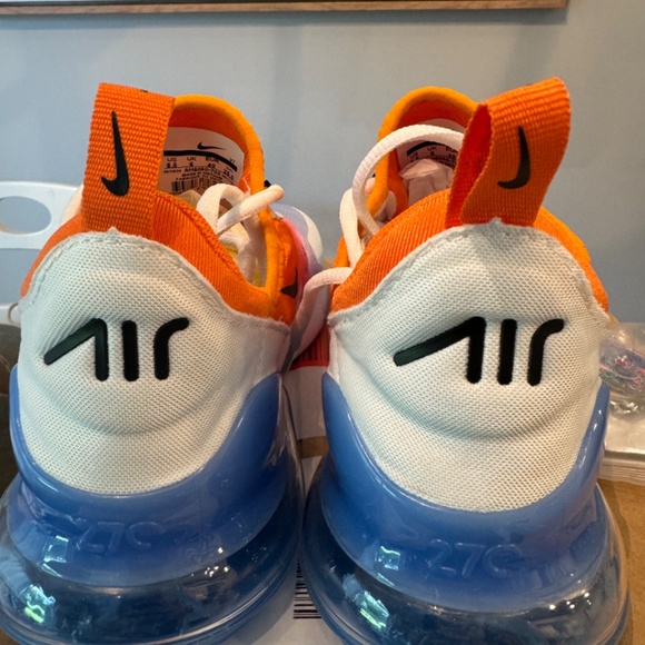 Nike Airmax 270- Gradient University Gold - Picture 4 of 6